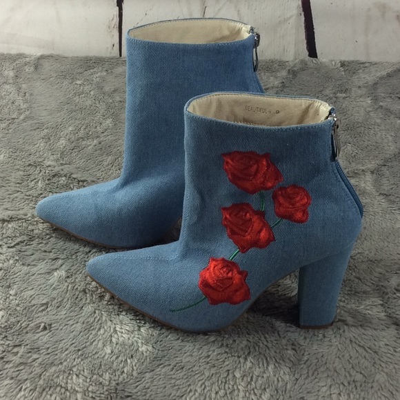 cape robbin Shoes - Boots with 🌹 size 9 (Sh-034)